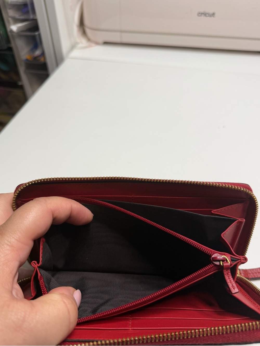 Gucci Beige GG Supreme Wallet with Pink Cat Patch - Picture 9 of 9